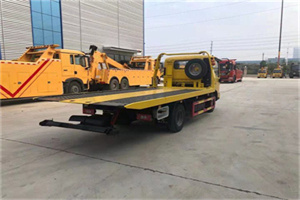 衡东非事故拖车